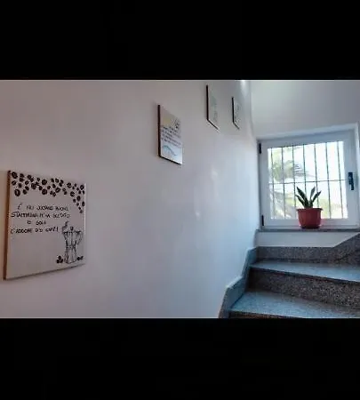 Alojamento de Acomodação e Pequeno-almoço La Smorfia Scafati